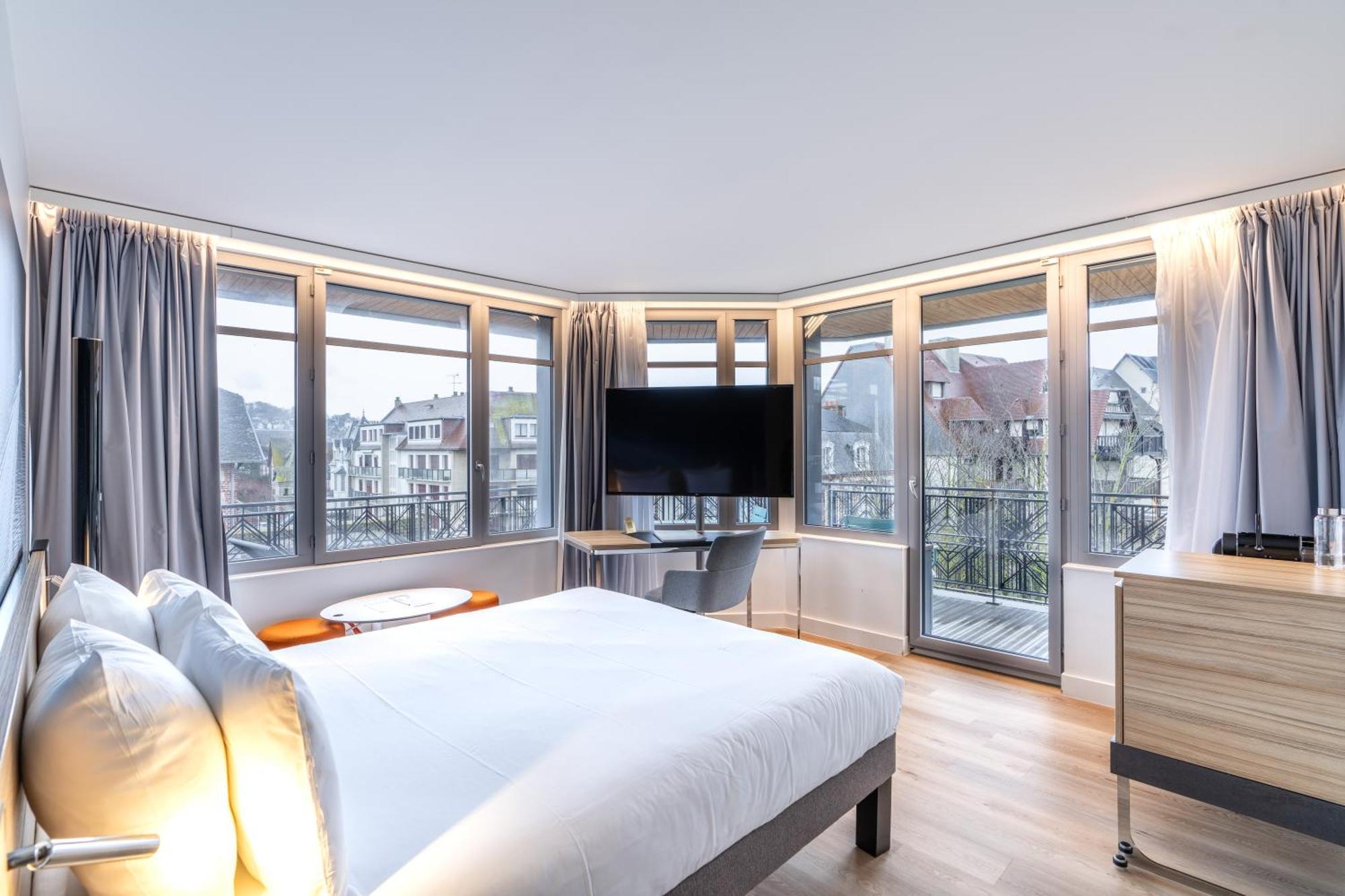 Novotel Deauville Plage Екстериор снимка